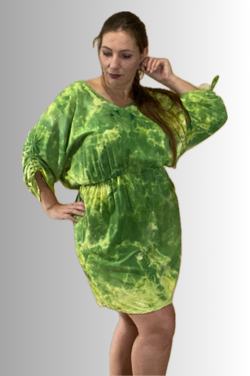 AVOCADO ICE-DYED MIDI DRESS WITH ELASTIC WEIST LINE.