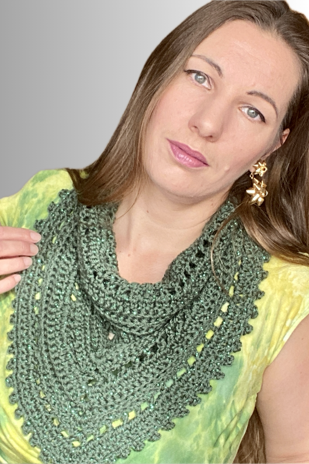 DARK SAGE SPARKLE CROCHET COWL