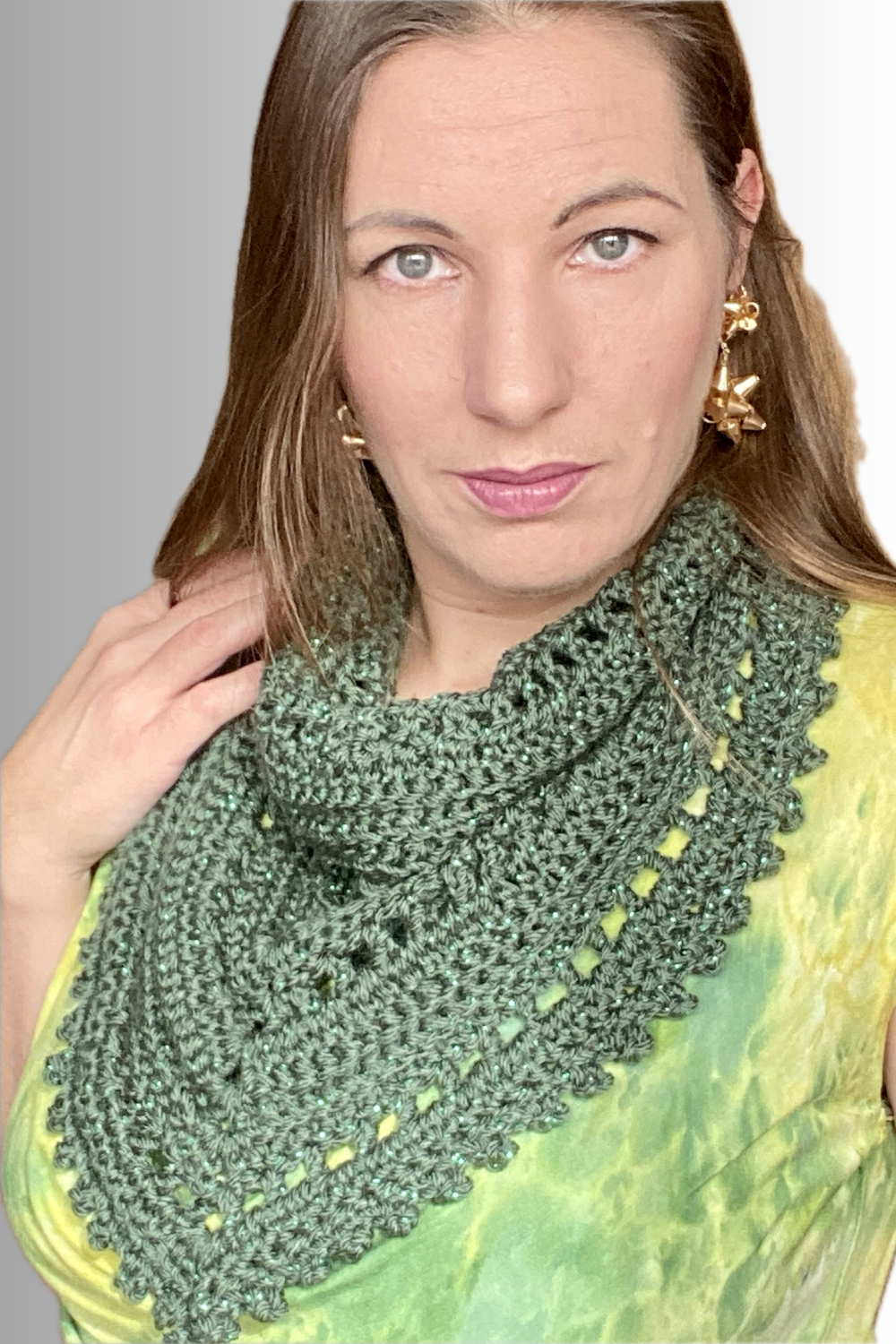 DARK SAGE SPARKLE CROCHET COWL