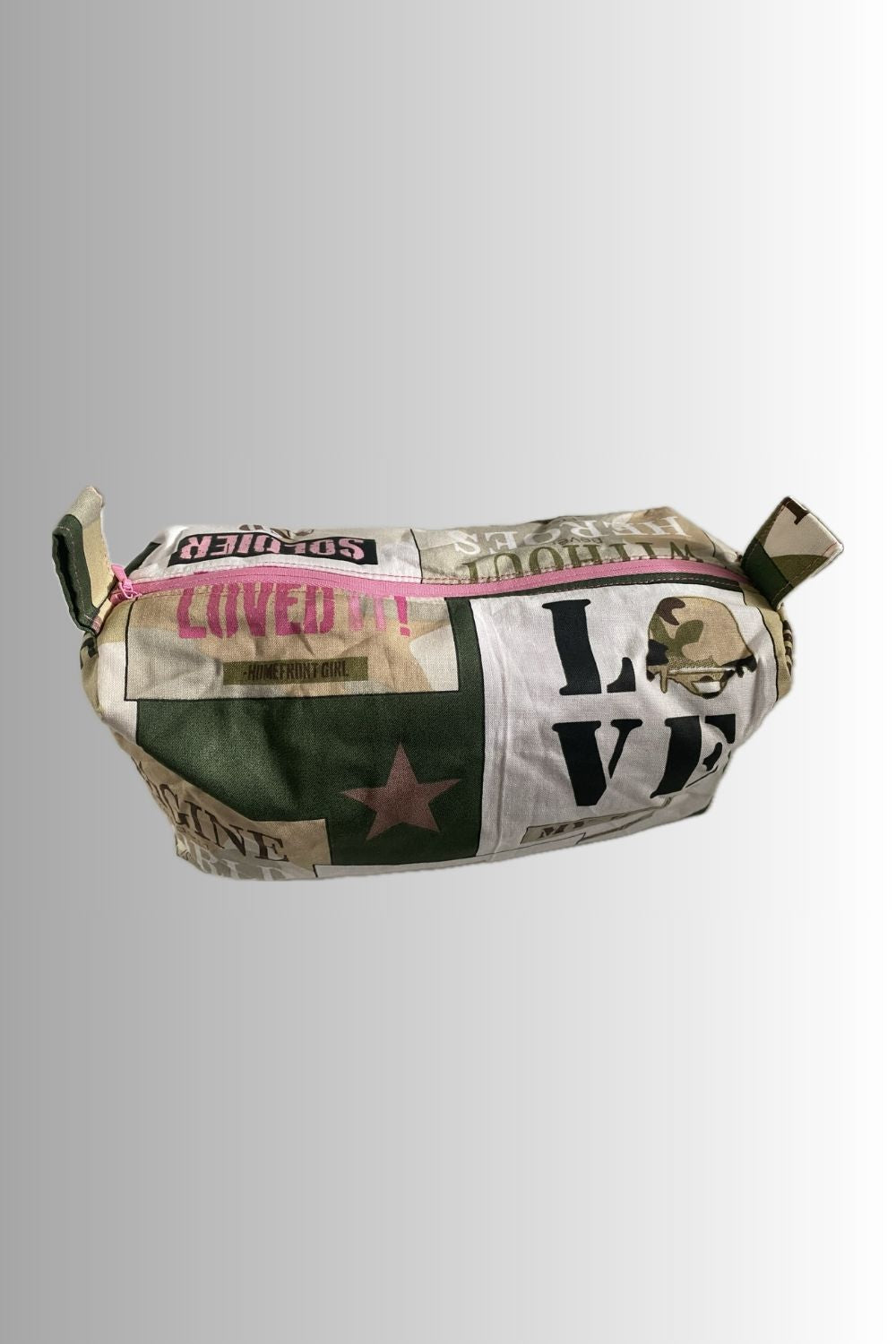ZIPPERED MAKE-UP POUCH