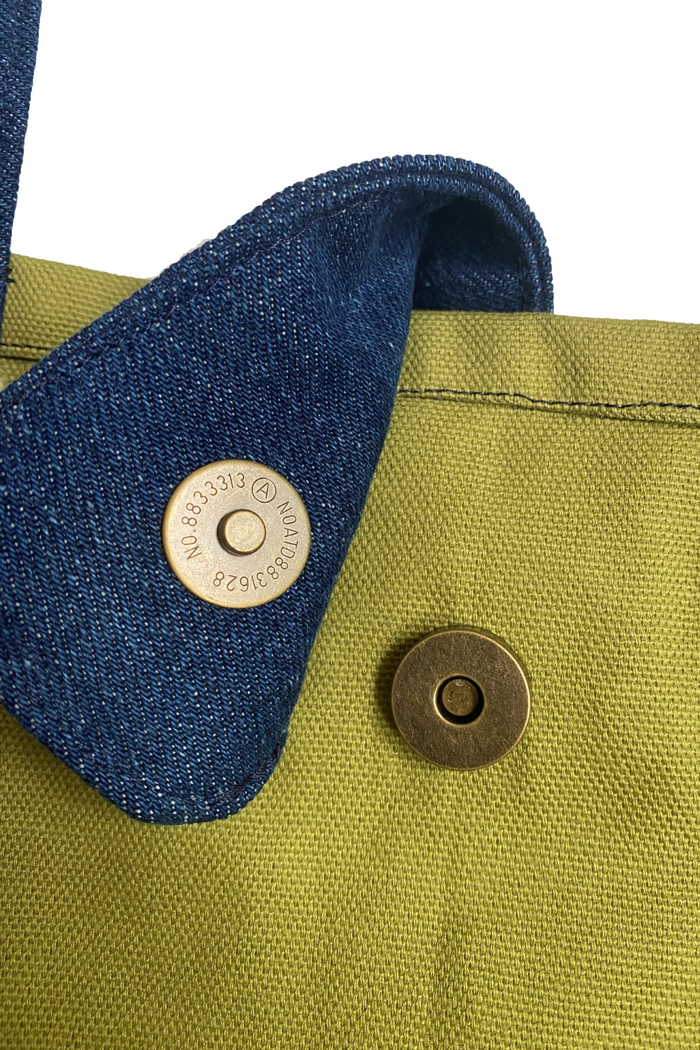 OPEN TOP FLOWER EMBROIDERED HANDBAG