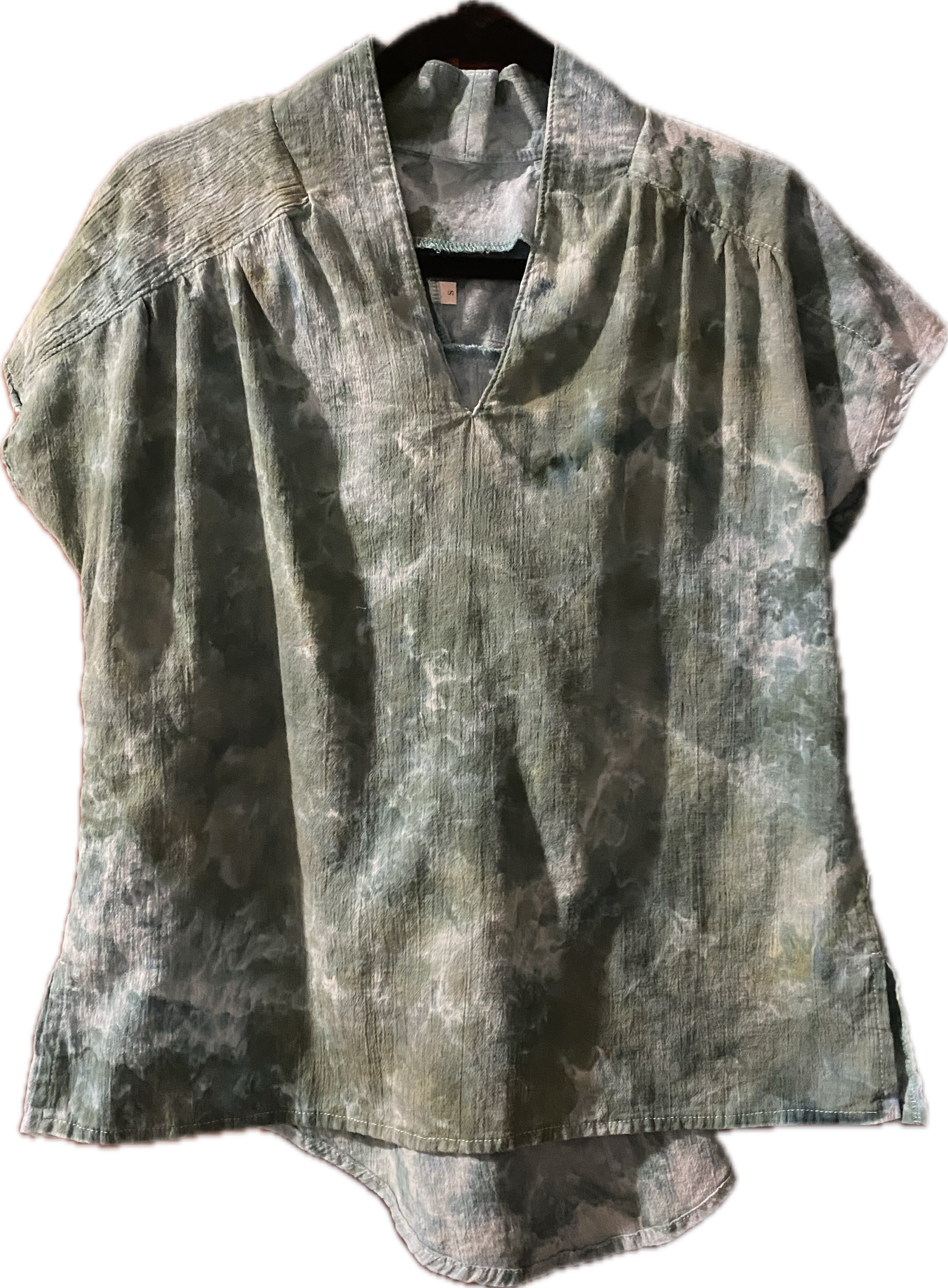 OCEAN HIGH COLLAR V-NECK BLOUSE