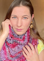 BERRY MIX TRIANGULAR CROCHET SHAWL