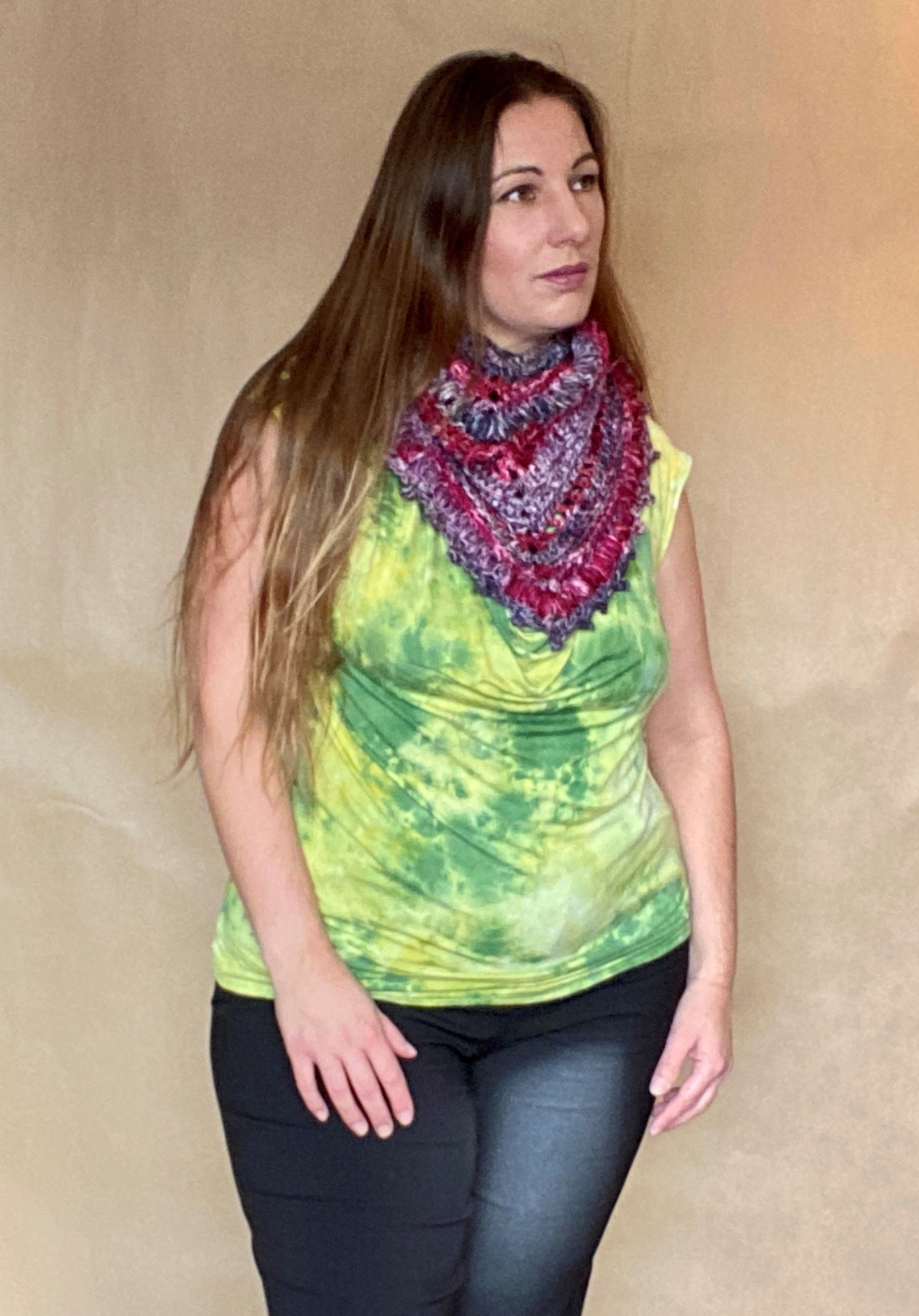 BERRY MIX TRIANGULAR CROCHET SHAWL