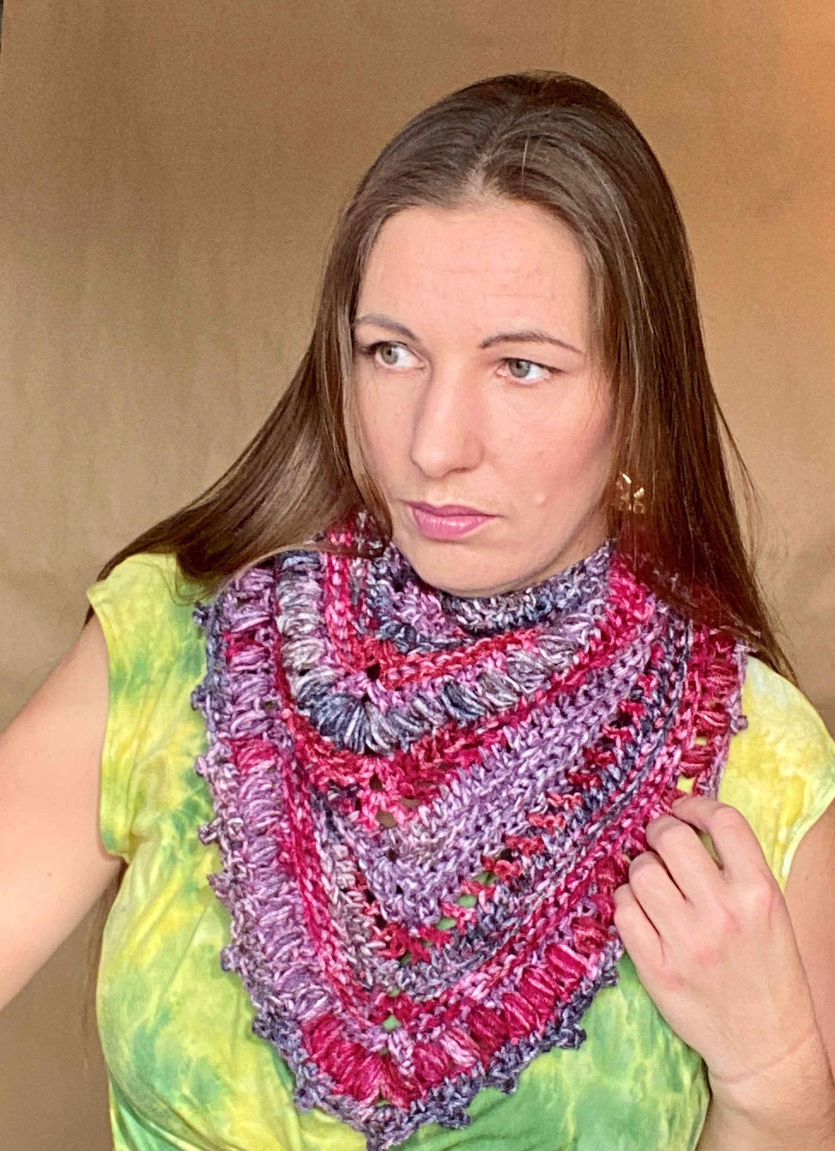 BERRY MIX TRIANGULAR CROCHET SHAWL
