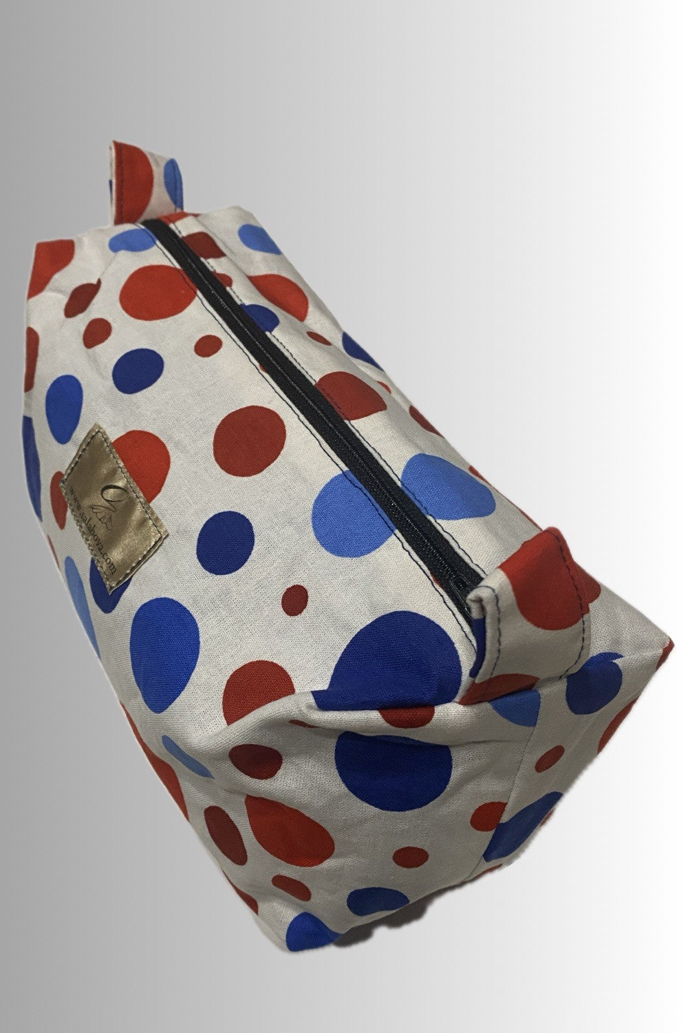 ZIPPERED MAKE-UP POUCH RED, WHITE, BLUE BUBBLE