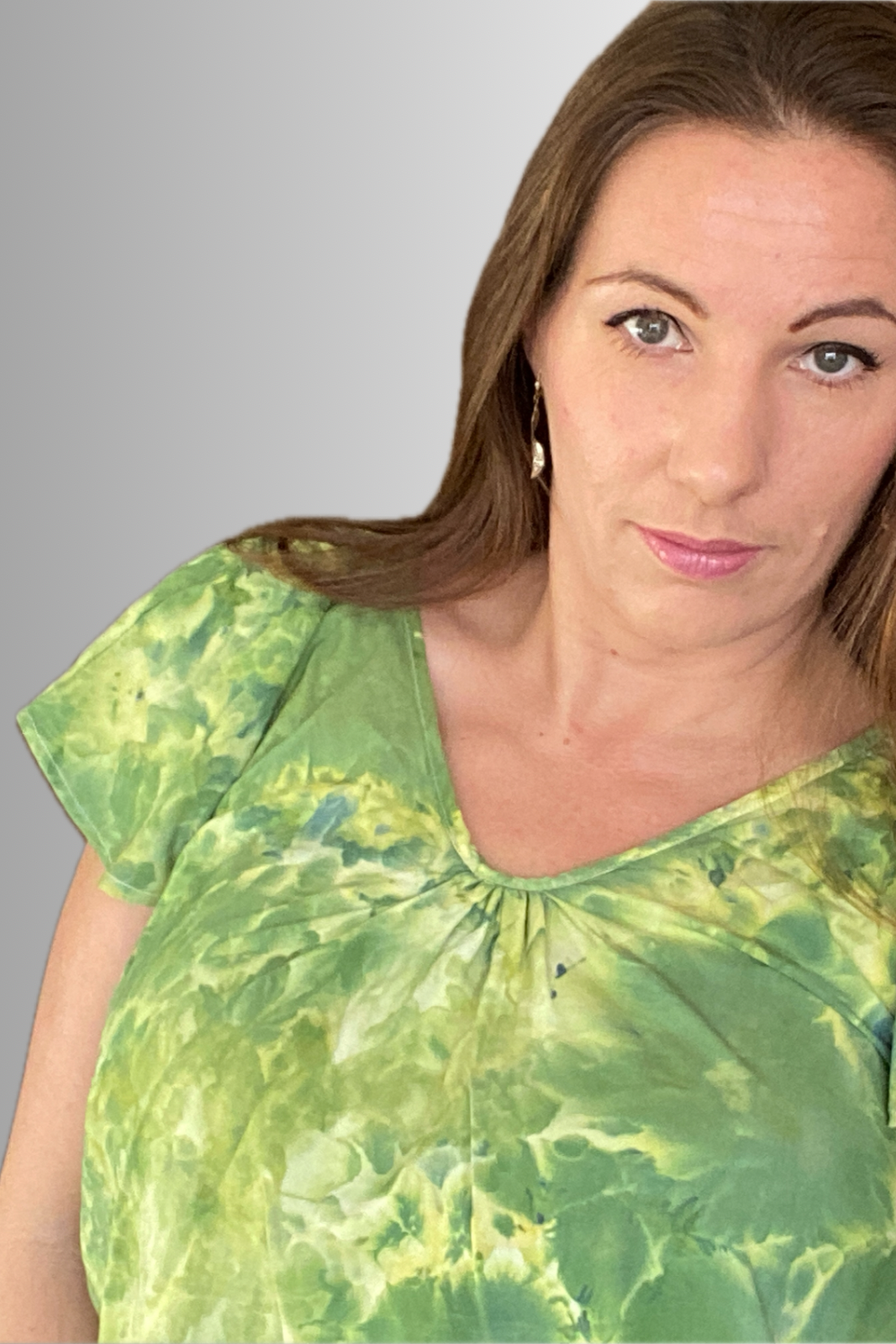 FLUTTER-SLEEVE V-NECK BLOUSE